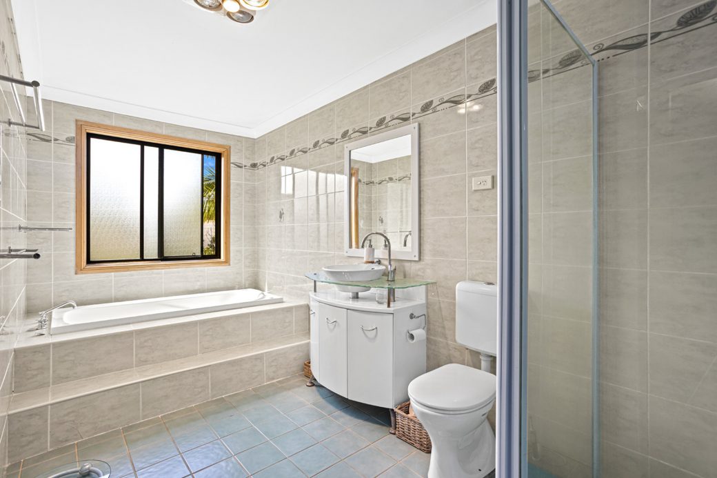 LowRes-14637_15 Robertson Street Shellharbour Village_100_201