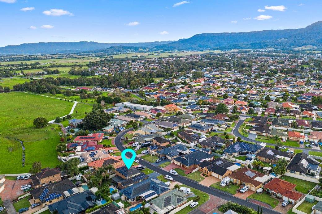 LowRes-14637_56 Sunnybank Crescent Horsley_102_385