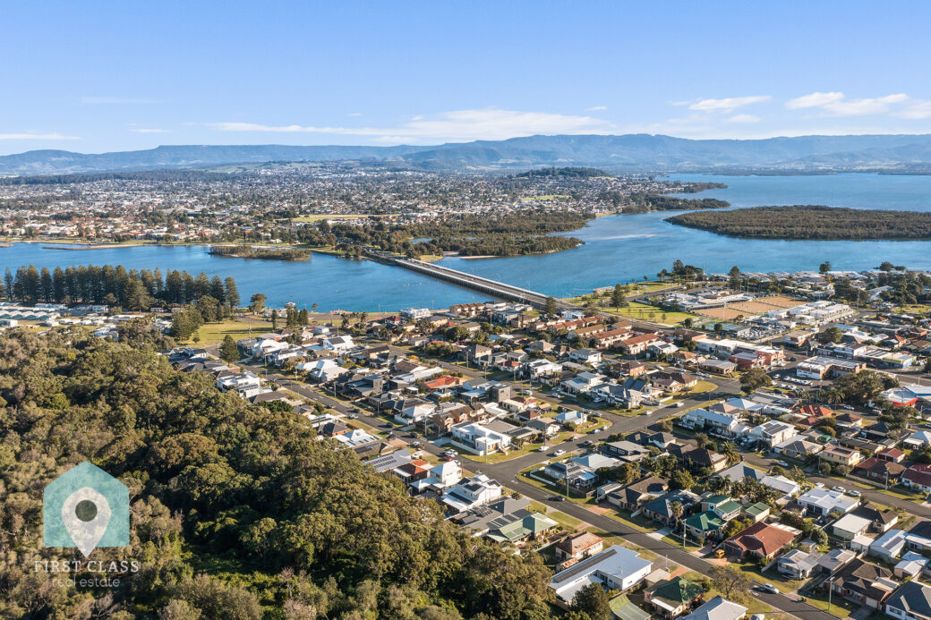 LowRes-14637_87 Ocean Street Windang_105_558