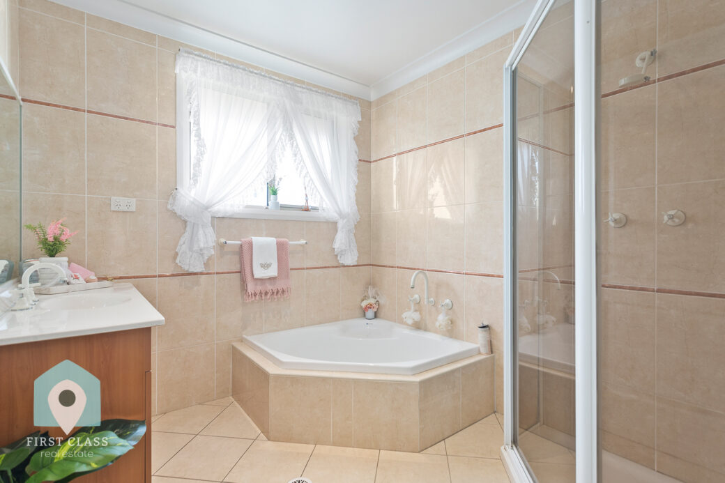 LowRes-14637_16 Pickersgill Way Shell Cove_100_009