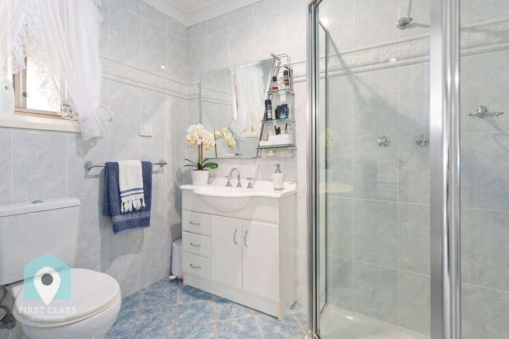 LowRes-14637_16 Pickersgill Way Shell Cove_100_044