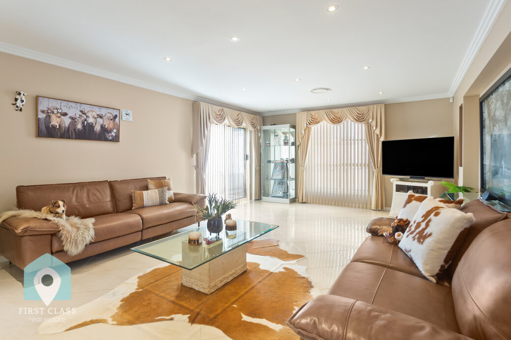 LowRes-14637_16 Pickersgill Way Shell Cove_100_081