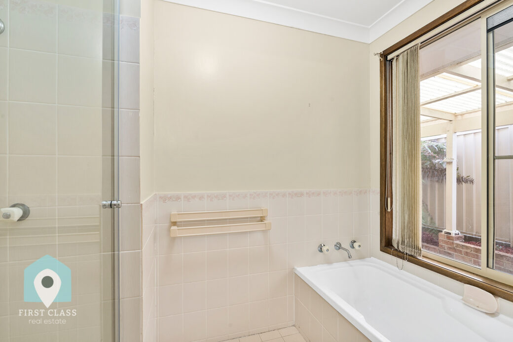 LowRes-14637_4 Mary Street Sussex Inlet_100_560
