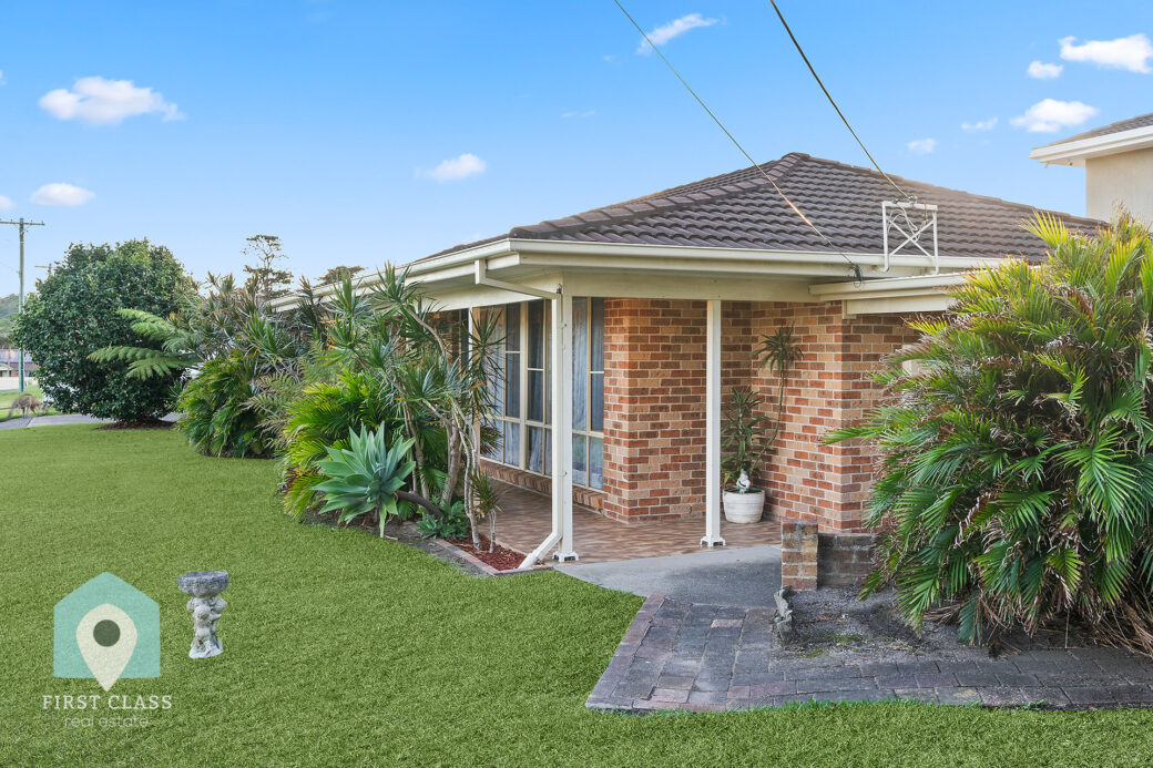 LowRes-14637_4 Mary Street Sussex Inlet_100_586