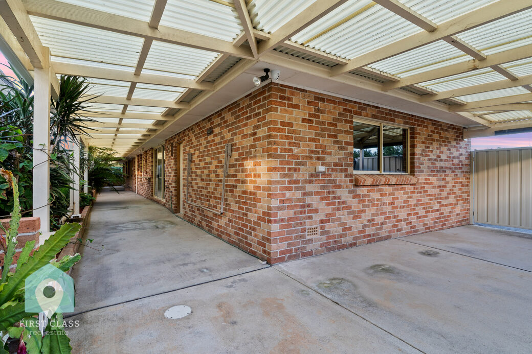 LowRes-14637_4 Mary Street Sussex Inlet_103_596