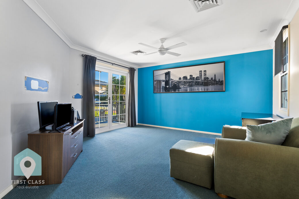 LowRes-14637_10 12 Mundoonen Crescent Horsley_100_018