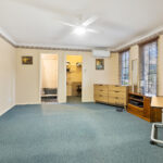 LowRes-14637_10 12 Mundoonen Crescent Horsley_100_059