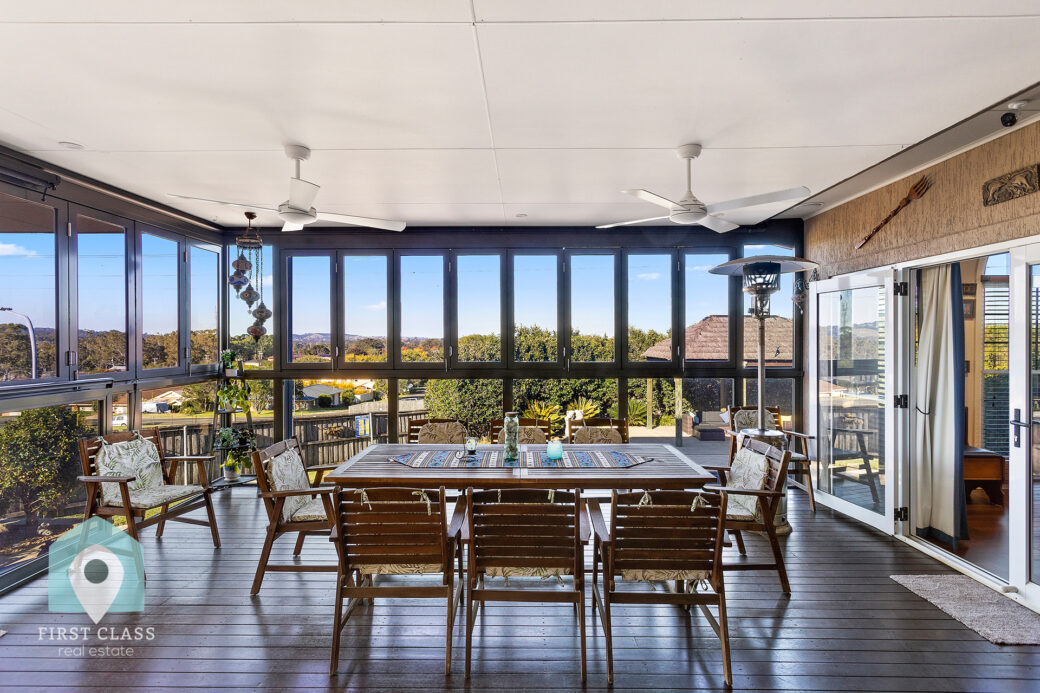 LowRes-14637_10 12 Mundoonen Crescent Horsley_100_094