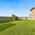 LowRes-14637_10 12 Mundoonen Crescent Horsley_100_101