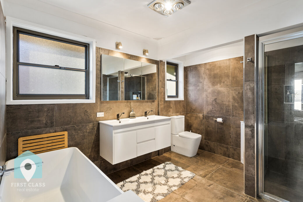 LowRes-14637_67 Cuthbert Drive Mount Warrigal_100_046