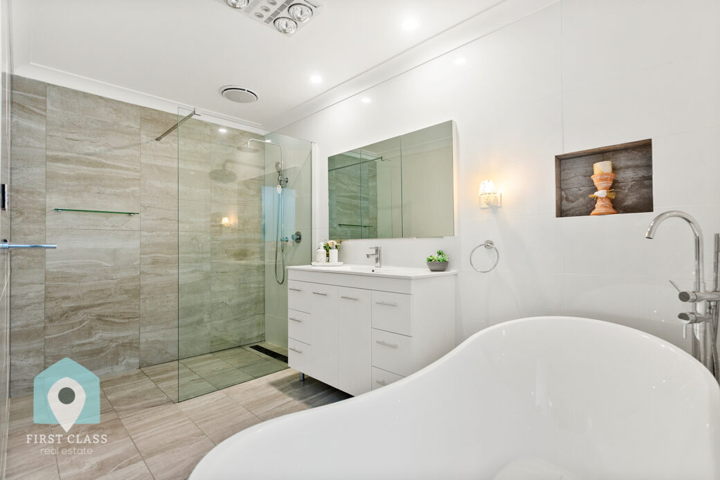 LowRes-14637_9 Kestrel Close Shellharbour_100_169
