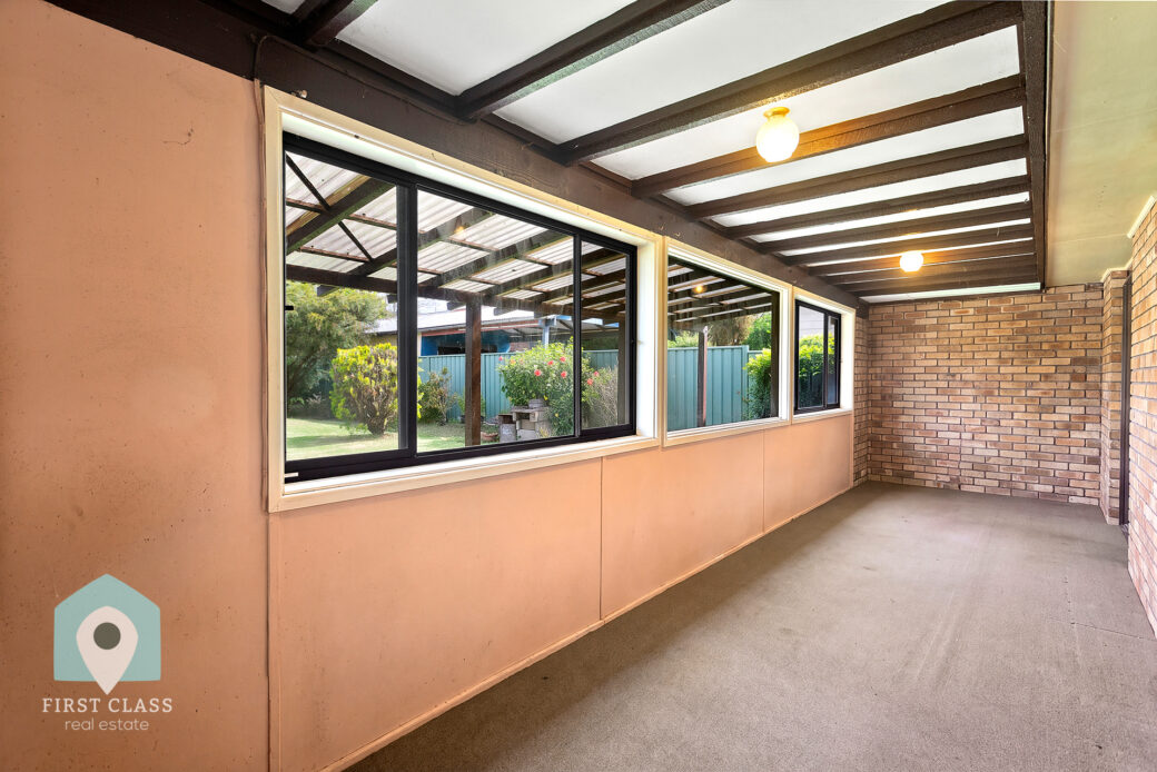 LowRes-14637_6 Hughes Drive Albion Park_100_067